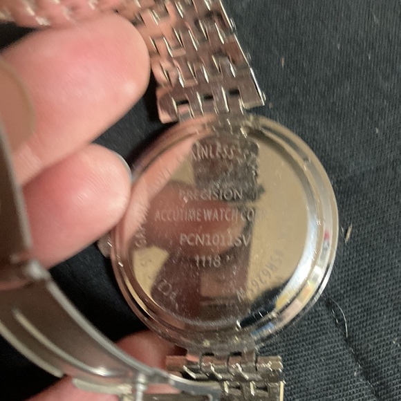 Singapore movement watch - Picture 3 of 4